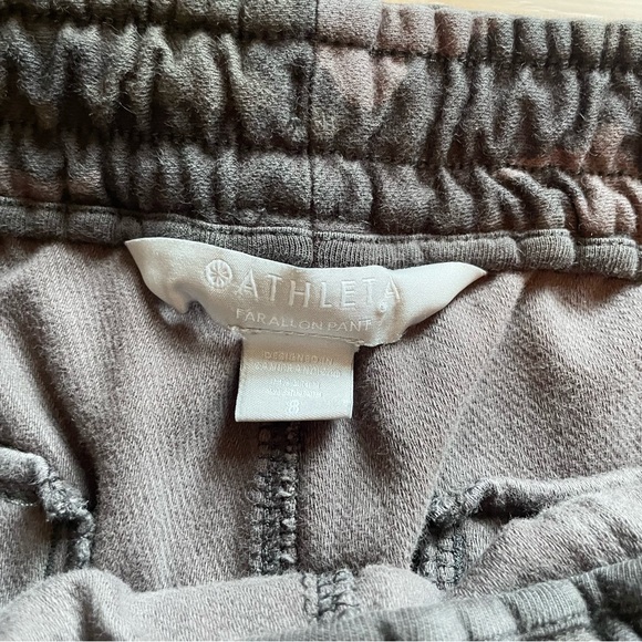 Athleta Camo Farallon Joggers / Sweatpants - Grey Size 8 - Picture 8 of 15